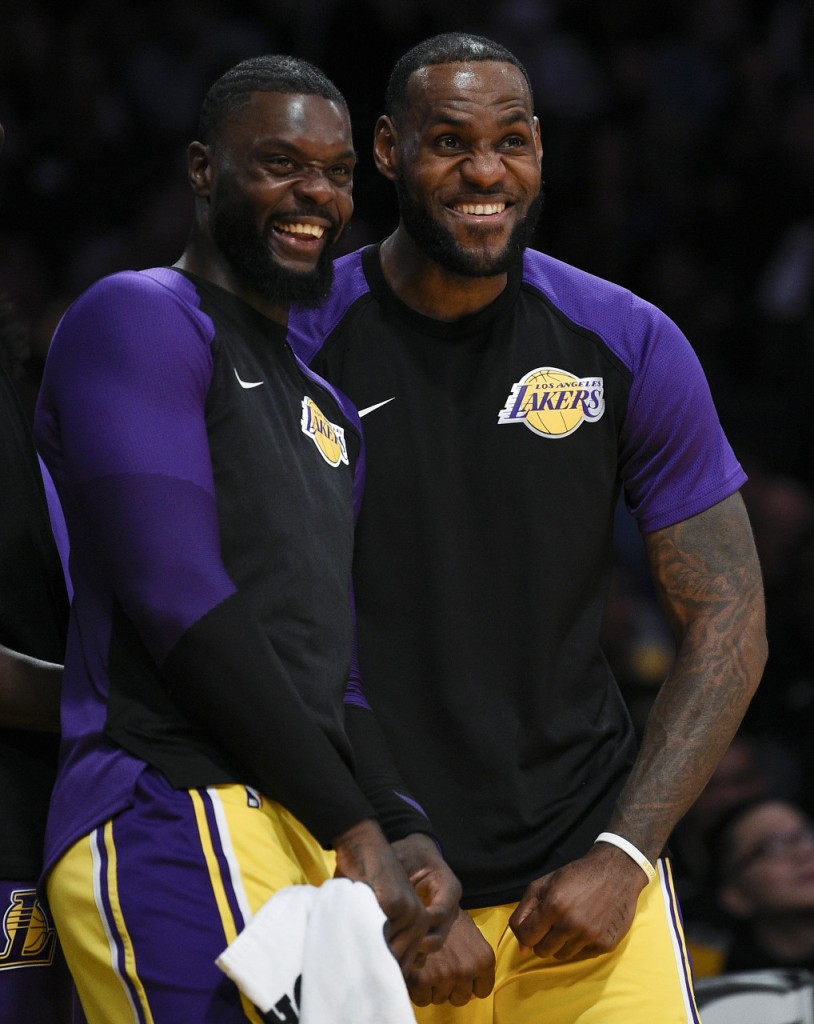 史蒂芬森谈和詹姆斯当队友：他是场上的教练 是最容易搭档的球员