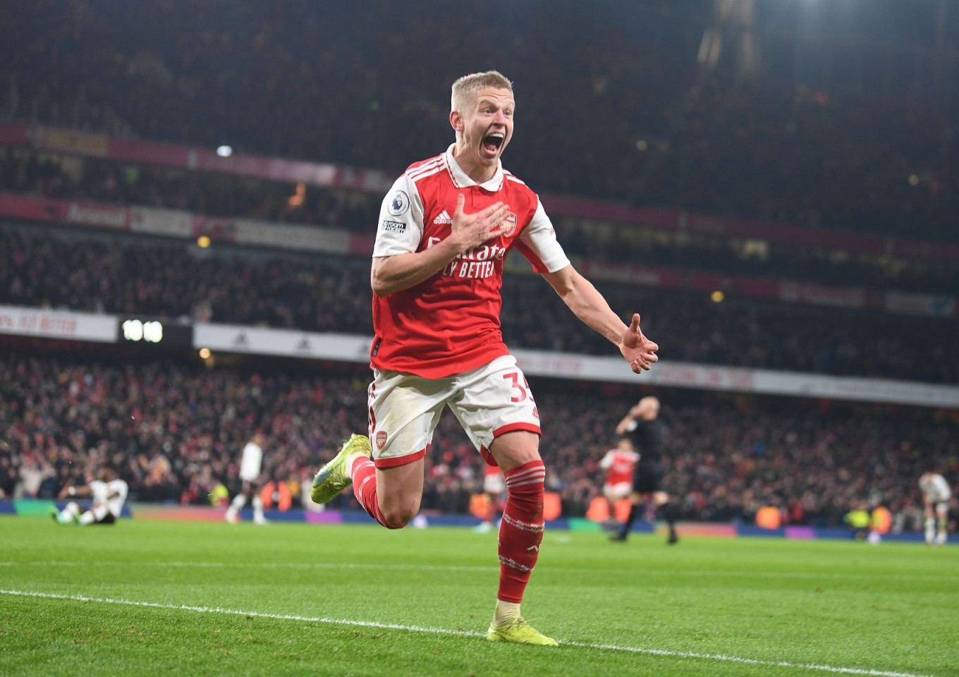 土媒：费内巴切正式报价津琴科，穆里尼奥希望尽快签下球员