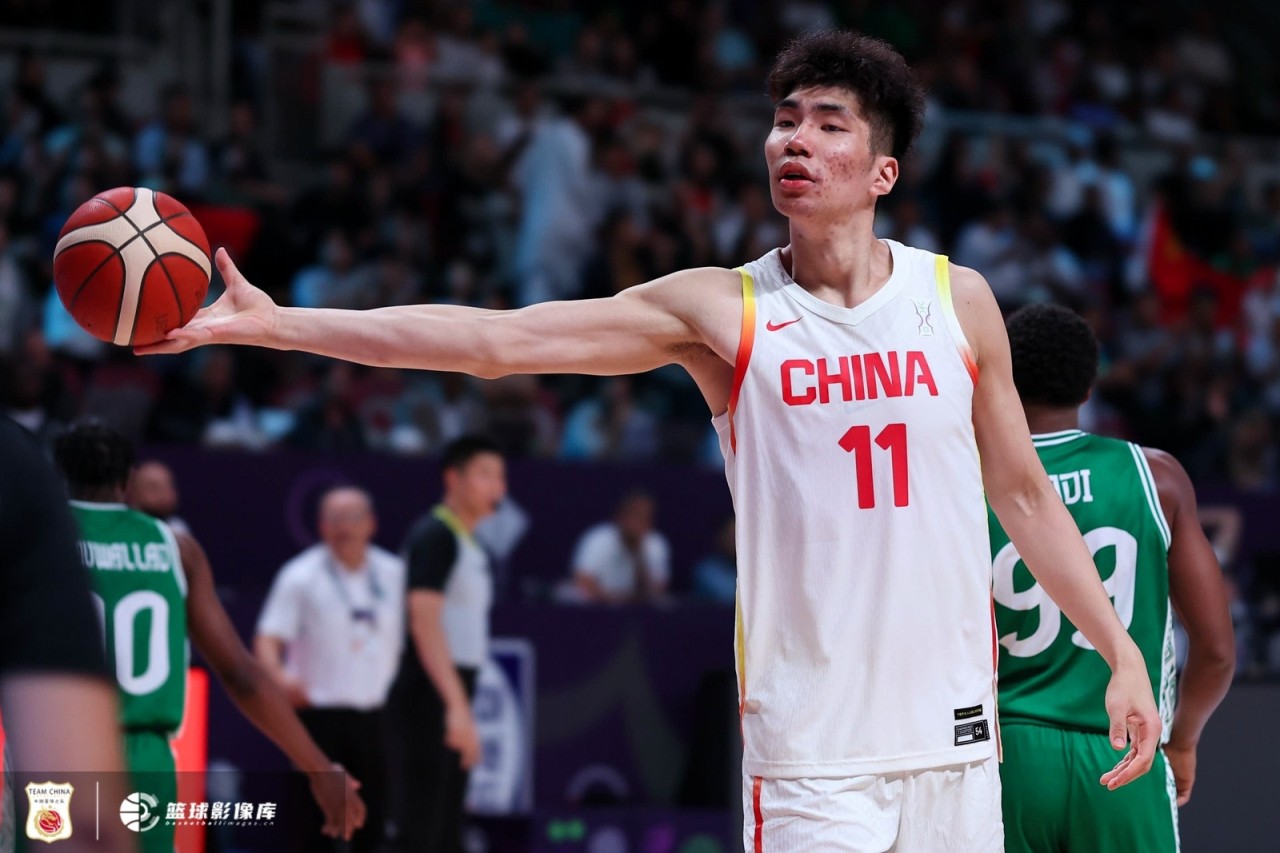 媒体人：打韩国若嘉豪不能统治内线可调整其轮换 不行把大秋拉满